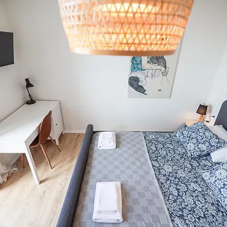 Apartment Brand New Apt In City Center+ Free Street Parking *